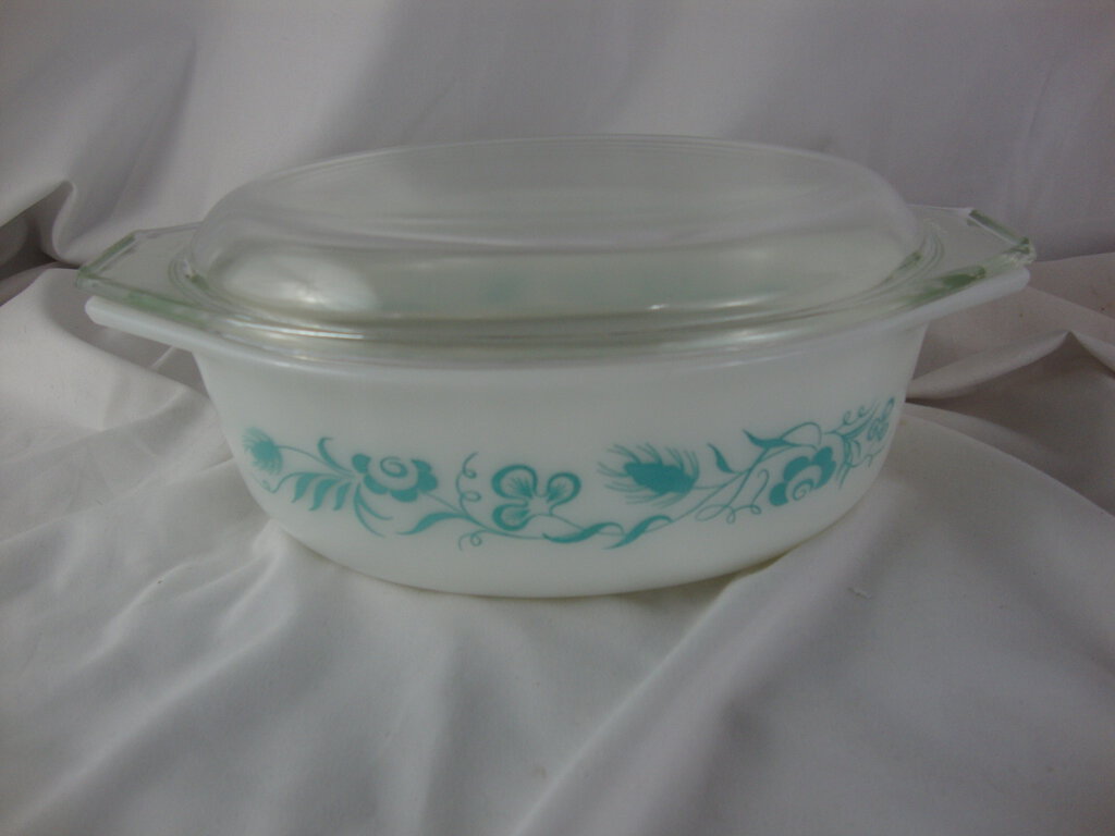 Vintage Pyrex 043 1.5 Quart Meadow Aqua Floral on White Casserole Dish with Lid