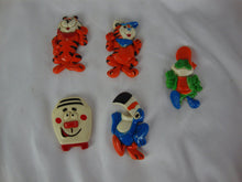 Load image into Gallery viewer, 1978 Kellogg&#39;s Cereal Characters Refrigerator Magnets Set of 5
