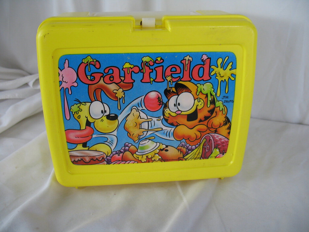 1978 Thermos Brand Garfield Yellow Plastic Kids Lunchbox No Thermos