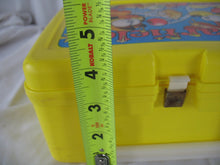 Load image into Gallery viewer, 1978 Thermos Brand Garfield Yellow Plastic Kids Lunchbox No Thermos
