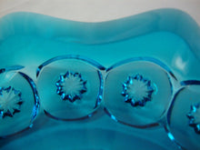 Load image into Gallery viewer, Vintage L.E. Smith MCM Glass Sun &amp; Stars Aqua Glass 6 Slot Ashtray
