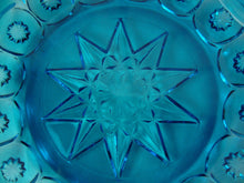 Load image into Gallery viewer, Vintage L.E. Smith MCM Glass Sun &amp; Stars Aqua Glass 6 Slot Ashtray
