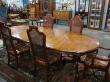 Load image into Gallery viewer, 1971 Thomasville Provincial Double Base Dining Table, (2) Leaves and (6) Dining Upholstered Chairs
