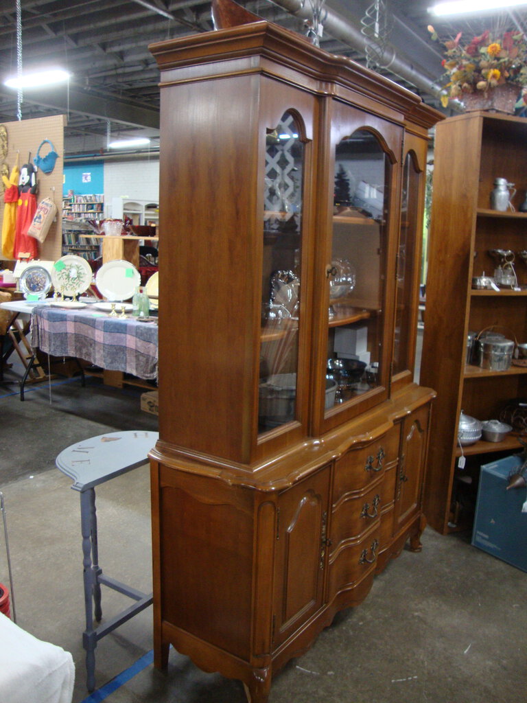 Vintage Bassett Versailles Maple One Piece China Display Hutch