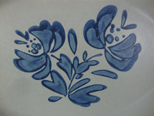 Load image into Gallery viewer, Vintage Pfaltzgraff Yorktown Putty/Blue Stoneware Oval Platter
