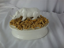 Load image into Gallery viewer, Vintage Jay-Willfred Italy Rhino Spaghetti Grass Trinket Box
