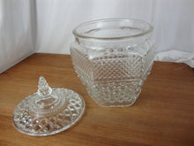 Load image into Gallery viewer, Vintage Anchor Hocking Wexford Pattern Biscuit Cookie Jar with Lid
