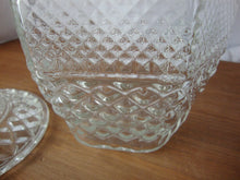 Load image into Gallery viewer, Vintage Anchor Hocking Wexford Pattern Biscuit Cookie Jar with Lid
