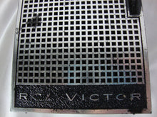 Load image into Gallery viewer, 1960s RCA Victor Transistor Model 3-RG-31 Portable Battery AM Radio with Leather Carry Case
