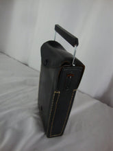 Load image into Gallery viewer, 1960s RCA Victor Transistor Model 3-RG-31 Portable Battery AM Radio with Leather Carry Case

