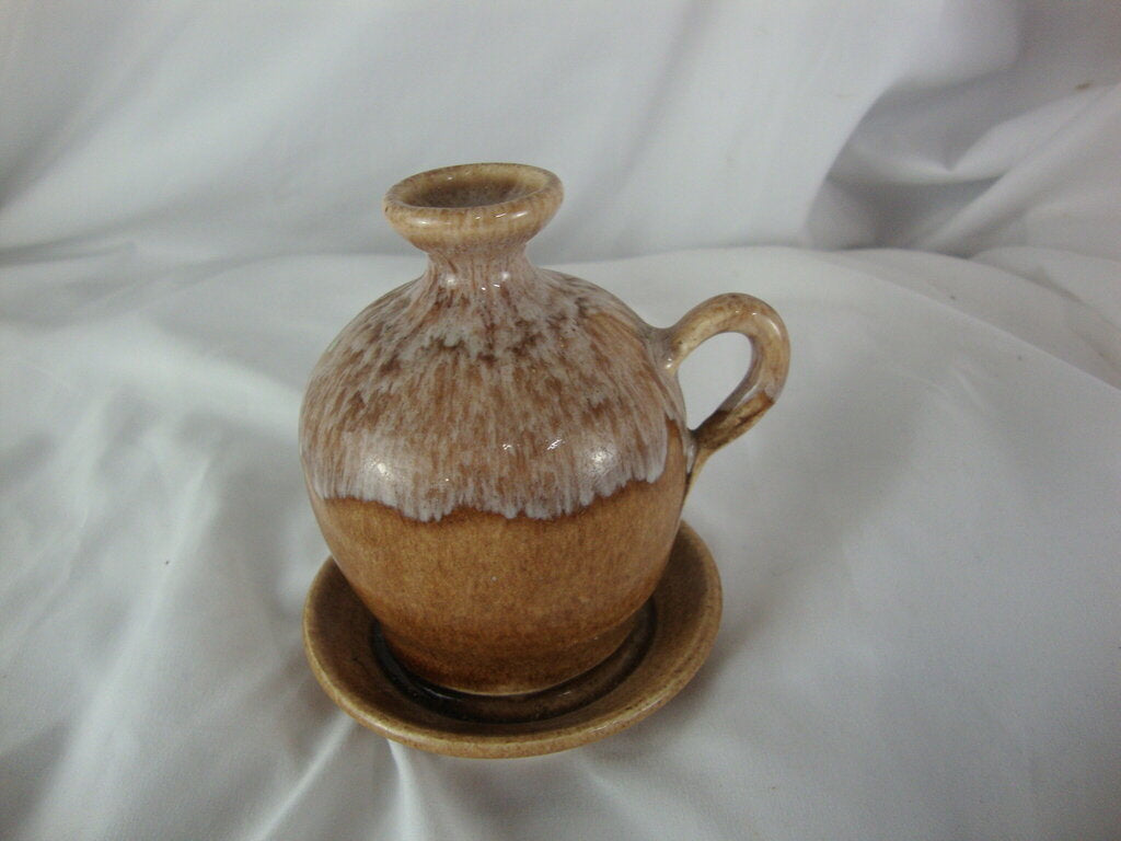 1987 John Garrou Old Fort Pottery Tan Drip Glaze Small Finger Loop Jar with Attached Plate