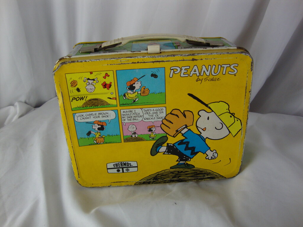 1970's Thermos Peanuts Charlie Brown Metal Kids Lunchbox NO THERMOS