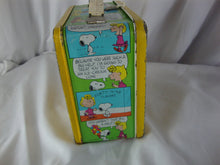 Load image into Gallery viewer, 1970&#39;s Thermos Peanuts Charlie Brown Metal Kids Lunchbox NO THERMOS
