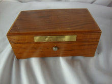Load image into Gallery viewer, 1967 Thorens Switzerland Wood Three Song Musical Box with Engraved Front Plate *WORKING*
