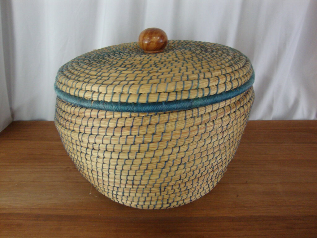 Vintage Coiled Sweetgrass Tan Blue Thread Trim Basket with Lid