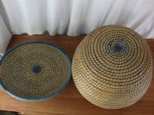 Load image into Gallery viewer, Vintage Coiled Sweetgrass Tan Blue Thread Trim Basket with Lid
