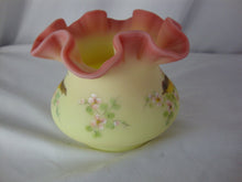 Load image into Gallery viewer, 1978 Fenton Uranium Burmese Handpainted Signed Robin on Dogwood Small Flower Vase
