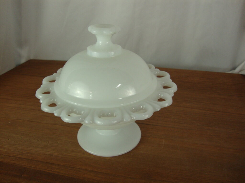 Vintage Anchor Hocking Lace Edge Old Colony Footed Candy Dish with Lid