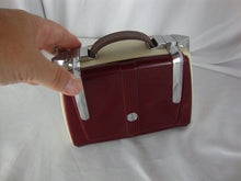 Load image into Gallery viewer, Vintage Spirit Trans-Atlantic Battery Red/Cream Plastic Flip Up Suitcase Radio
