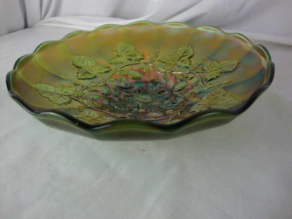 Antique Millersburg Fenton Green Carnival Blackberry Wreath Scallop Edge Bowl