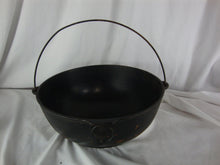 Load image into Gallery viewer, Vintage Favorite Piqua Ware No 5 Cast Iron Hanging Scotch Bowl
