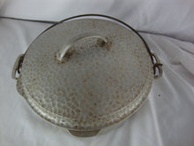 Load image into Gallery viewer, Vintage Wagner Ware Sidney O Hammered Aluminum Roaster Dutch Oven with Lid
