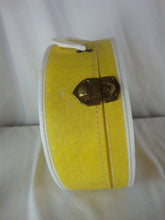 Load image into Gallery viewer, Vintage Luce Girls Ballerina Shoe Travel Carry Case
