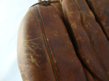 Load image into Gallery viewer, 1950&#39;s Nokona Ristankor 3 Finger Right Hander Leather Baseball Glove
