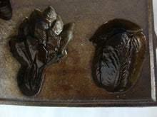 Load image into Gallery viewer, Cast Iron 6 Vegetable Shape Handled Baking Pan
