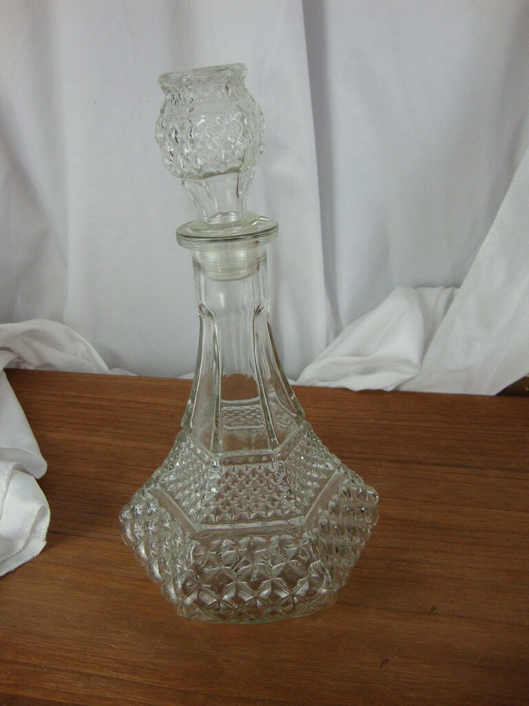 Vintage Anchor Hocking Wexford Glass Decanter with Stopper