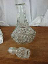 Load image into Gallery viewer, Vintage Anchor Hocking Wexford Glass Decanter with Stopper
