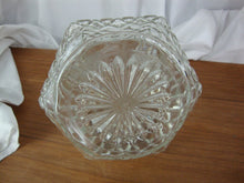 Load image into Gallery viewer, Vintage Anchor Hocking Wexford Glass Decanter with Stopper
