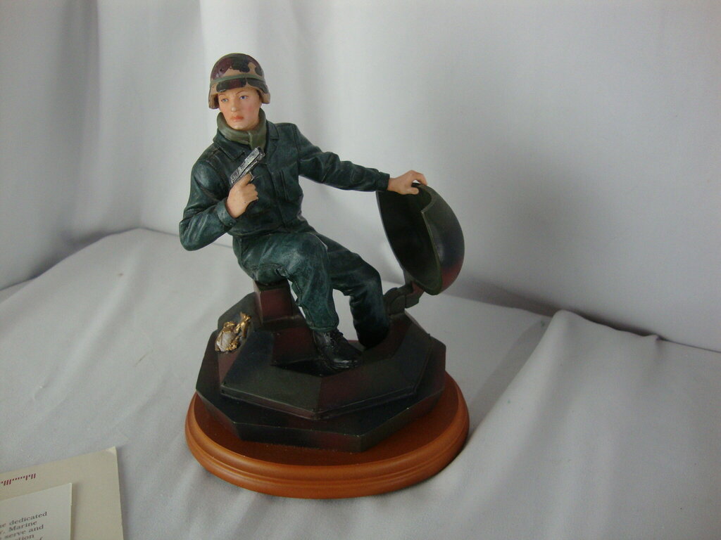 1999 Vanmark American Hero Ground Support Figurine with COA