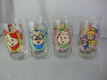 Load image into Gallery viewer, 1985 Hardees Alvin &amp; Chipmunks &amp; Chipettes Beverage Glasses Set of 4
