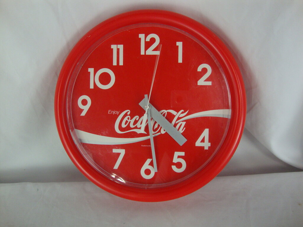 Vintage Enjoy Coca Cola Red Plastic Battery Wall Clock