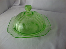Load image into Gallery viewer, Vintage Federal Glass Parrot Uranium Depression Glass Covered Butter Dish
