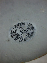 Load image into Gallery viewer, Vintage Agate Ware Nickel Steel Lunchbox with Swing Handle
