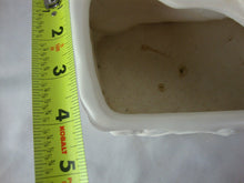 Load image into Gallery viewer, Vintage Hull USA Cream Ceramic Double Swan Indoor Planter
