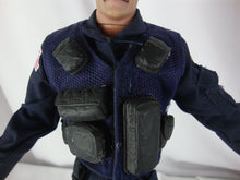 Load image into Gallery viewer, 2000 21st Century 1/6 Police Officer Rifle Hat Tactical Vest Toy Figurine
