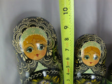 Load image into Gallery viewer, 1995 Russian Handpainted Nesting Dolls Setof 10
