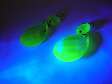 Load image into Gallery viewer, Vintage Vaseline Uranium Glass Teardrop with Octagonal Top Crystal Set of 2
