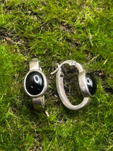 Load image into Gallery viewer, Earrings, Sterling Silver, Onyx Hingeback
