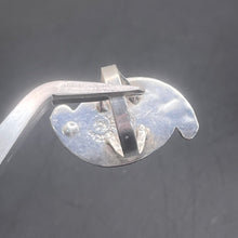 Load image into Gallery viewer, Ring, Sterling Silver, Mother Of Pearl, Made in Mexico, Size 8
