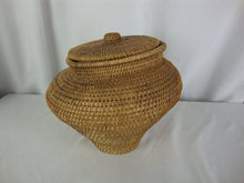 Load image into Gallery viewer, Vintage Handmade Woven Bulbous Basket Angled Top with Lid
