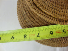 Load image into Gallery viewer, Vintage Handmade Woven Bulbous Basket Angled Top with Lid

