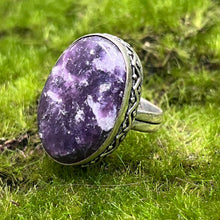 Load image into Gallery viewer, Ring, Sterling Silver, Charoite Oval, Size ~9
