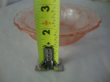 Load image into Gallery viewer, Vintage Jeanette Vaseline Pink Depression Glass 6" Cereal Bowl
