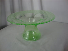 Load image into Gallery viewer, Vintage Vaseline Uranium Glass Medallion Short Flared Vase
