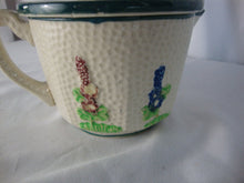 Load image into Gallery viewer, 1950s Japan Ceramic Face Floral Handled Juicer
