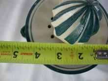 Load image into Gallery viewer, 1950s Japan Ceramic Face Floral Handled Juicer
